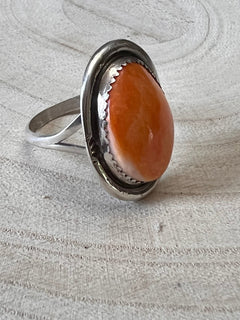 Ernest Hawthorne Spiny Oyster & Sterling Silver Ring - Size 8 - Cowhide and Conchos