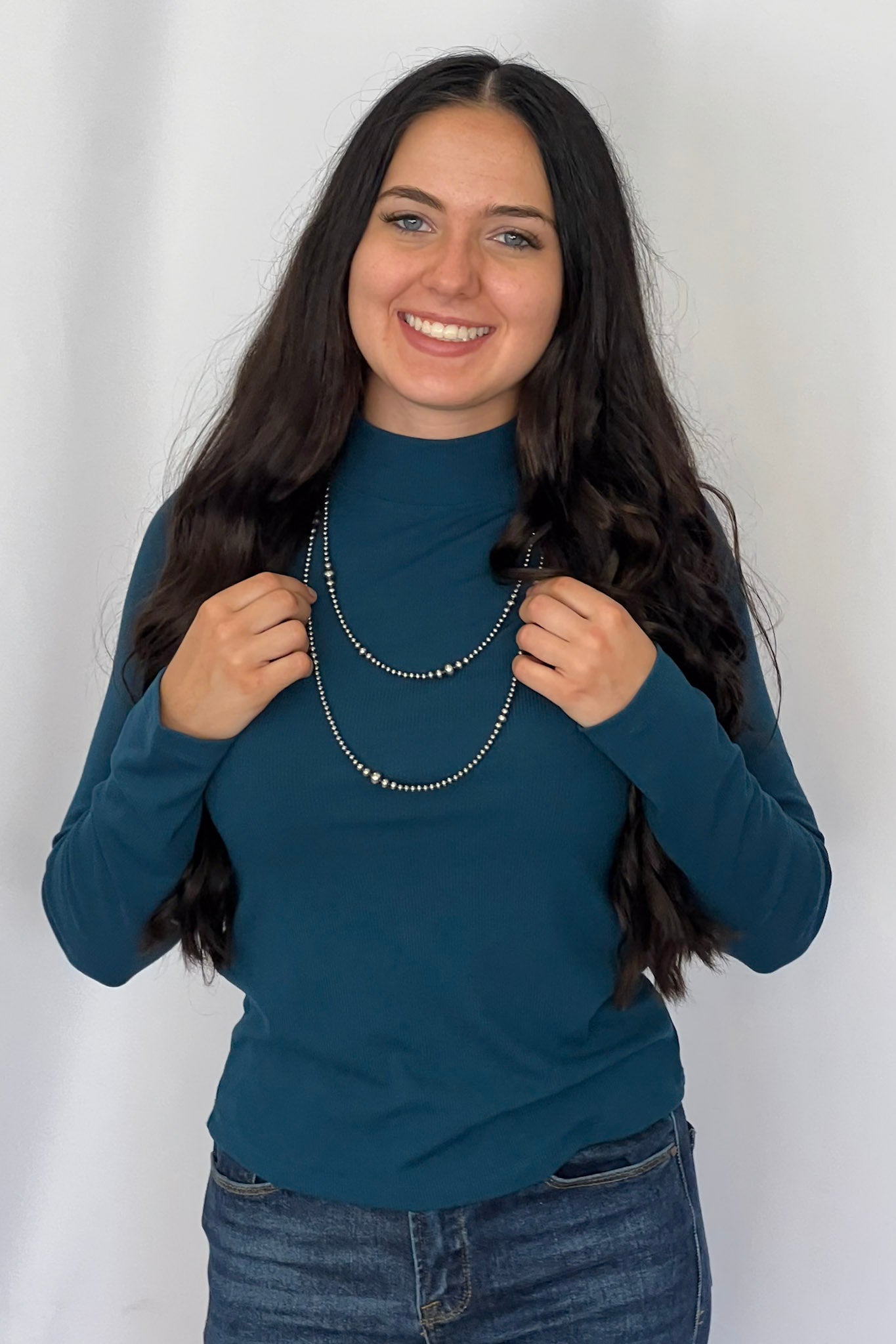 Graduated Sterling pearl necklace - 22 inch - Cowhide and Conchos