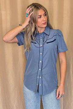 Howdy Hanny Women's Light Blue Short Sleeve Pearl Snap Shirt - Cowhide and Conchos