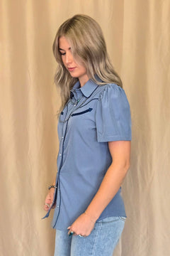 Howdy Hanny Women's Light Blue Short Sleeve Pearl Snap Shirt - Cowhide and Conchos