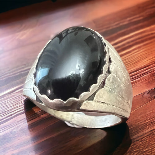 Old Pawn Onyx Ring