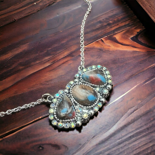 Faux Turquoise and Spiny Three Stone Necklace