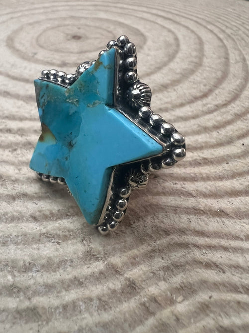 Kingman Turquoise Star of Fame Adjustable ring - Size 7+ - Cowhide and Conchos