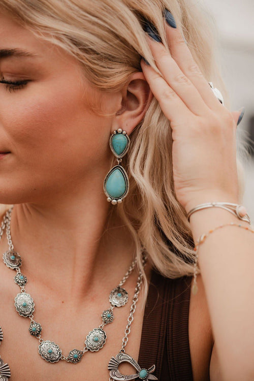 Linked Concho and Faux Turquoise Necklace - 18 inch + 3 - Cowhide and Conchos