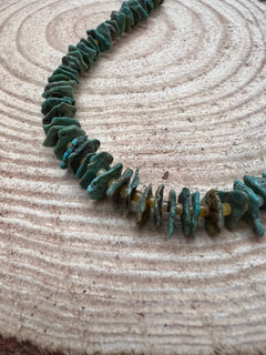 Long green chip turquoise with Orange Spiny Oyster necklace - 28 inch - Cowhide and Conchos