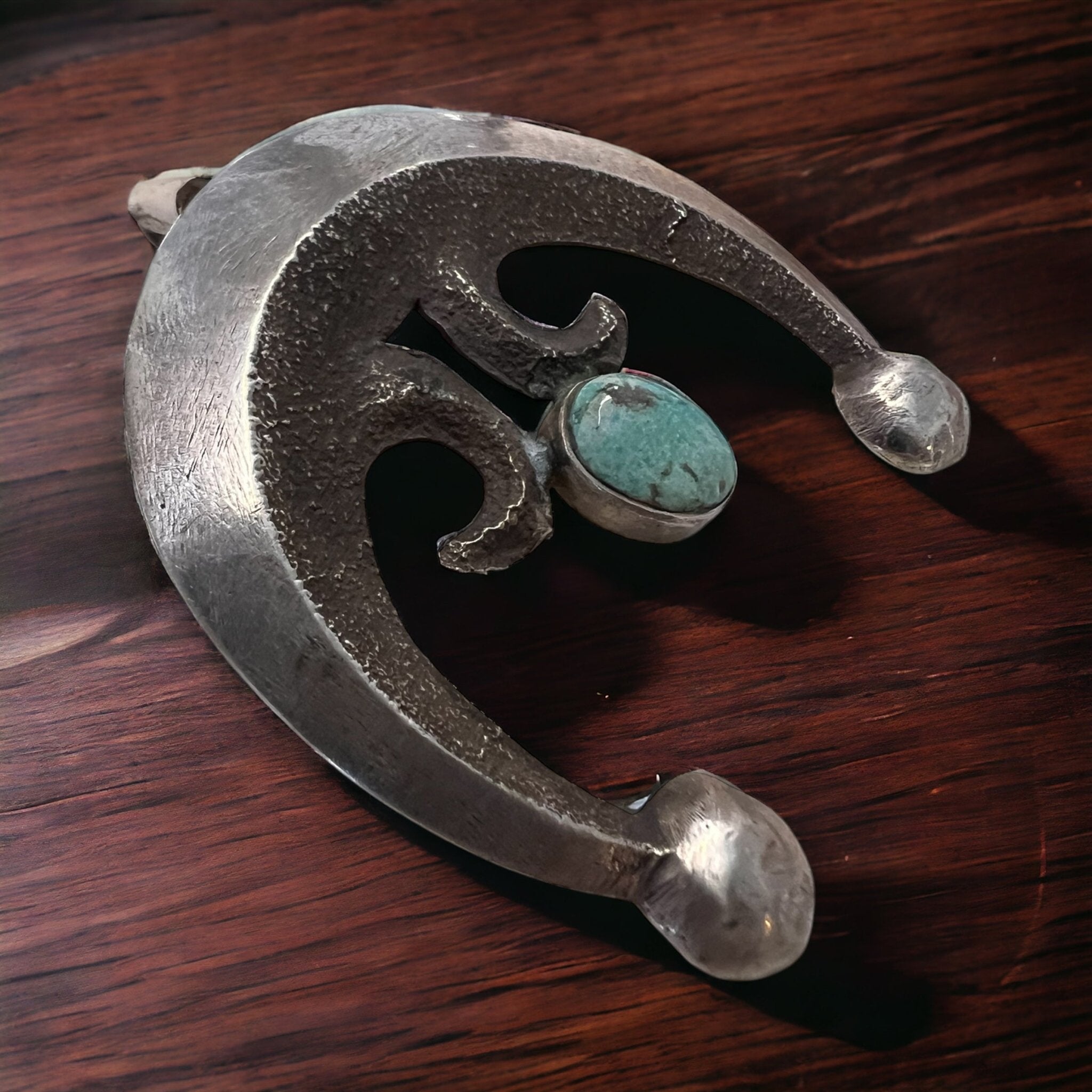 Naja with turquoise - Cowhide and Conchos