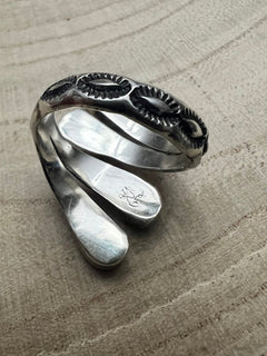 Navajo Handmade Opal Adjustable Ring by Thomas Yazzie - Adjustable size ring 7 - 8.5 - Cowhide and Conchos