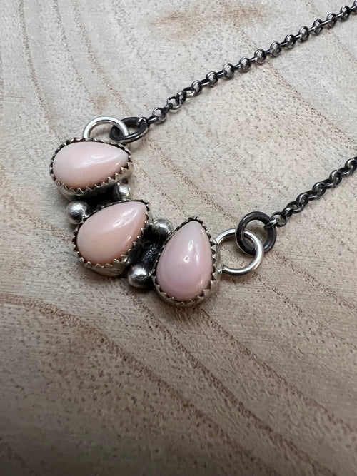 Navajo Handmade Pink Conch Necklace by Maxine Ramirez - 16 inch - Cowhide and Conchos