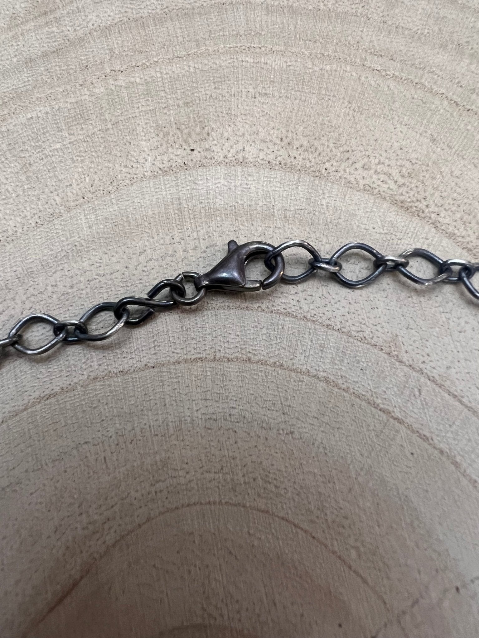 Navajo Handmade Spiny Oyster Necklace by Tia Long - 18 inch - Cowhide and Conchos