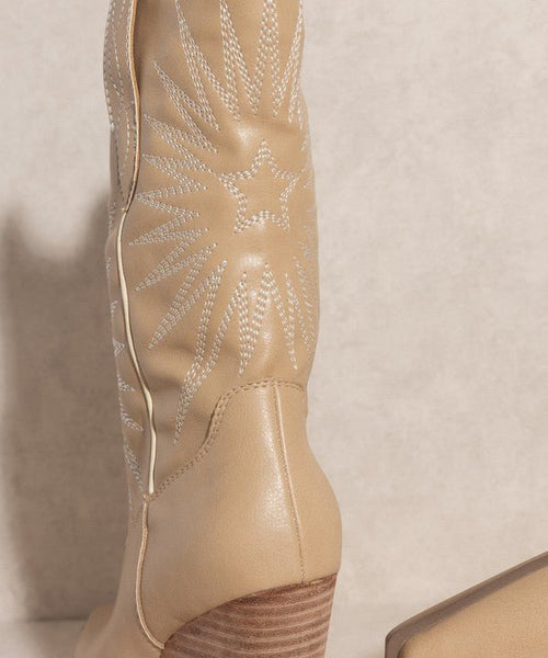 OASIS SOCIETY Emersyn - Starburst Embroidery Boots - Cowhide and Conchos