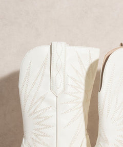 OASIS SOCIETY Emersyn - Starburst Embroidery Boots - Cowhide and Conchos