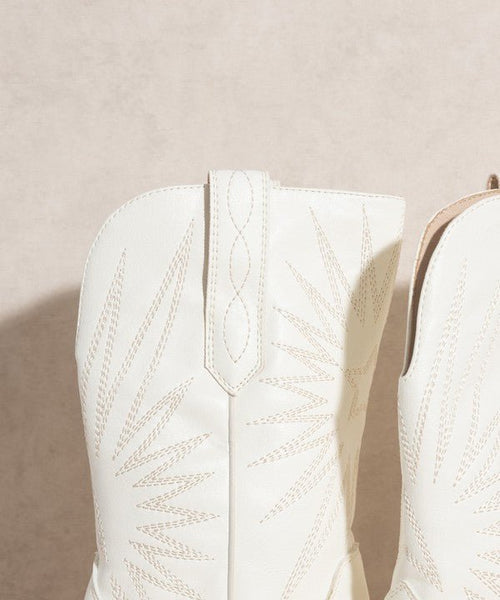 OASIS SOCIETY Emersyn - Starburst Embroidery Boots - Cowhide and Conchos
