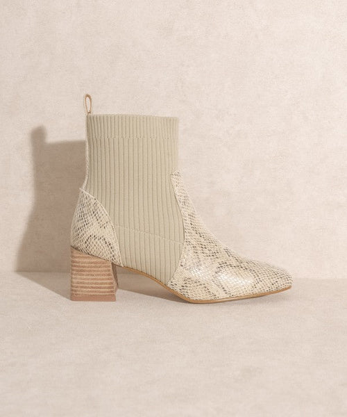 OASIS SOCIETY Geraldine - Sock Bootie - Cowhide and Conchos