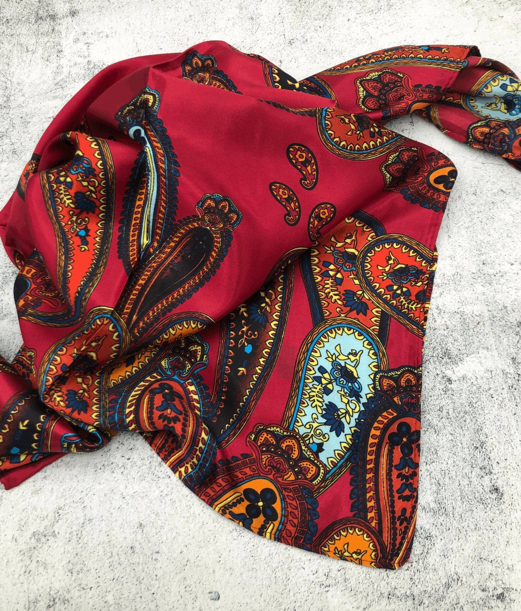 Red Paisley Wild Rag – Cowhide and Conchos