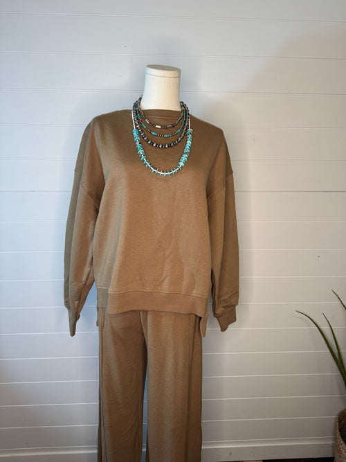 Risen Step Hem Sweatshirt - Cowhide and Conchos