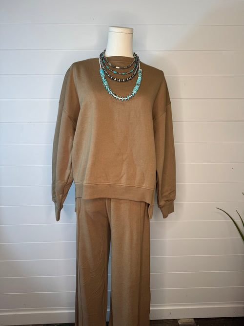 Risen Step Hem Sweatshirt - Cowhide and Conchos
