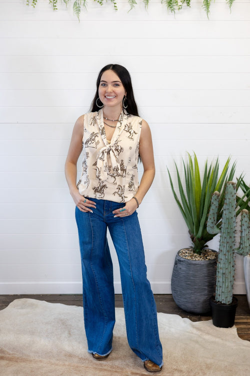 The Round - Up Top - Cowhide and Conchos