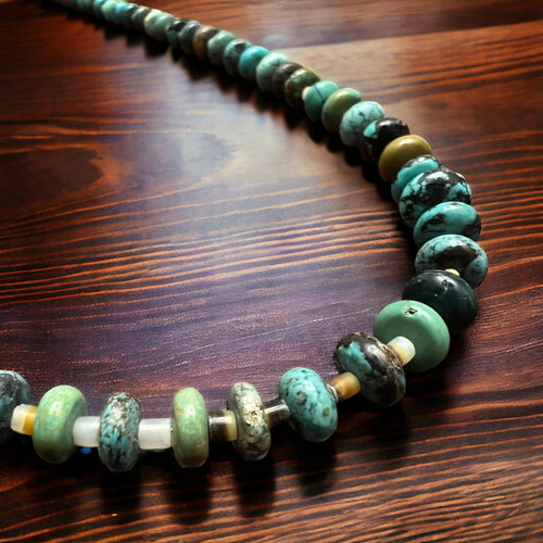 Turquoise and shell Rondelle Necklace - 22 Inch - Cowhide and Conchos