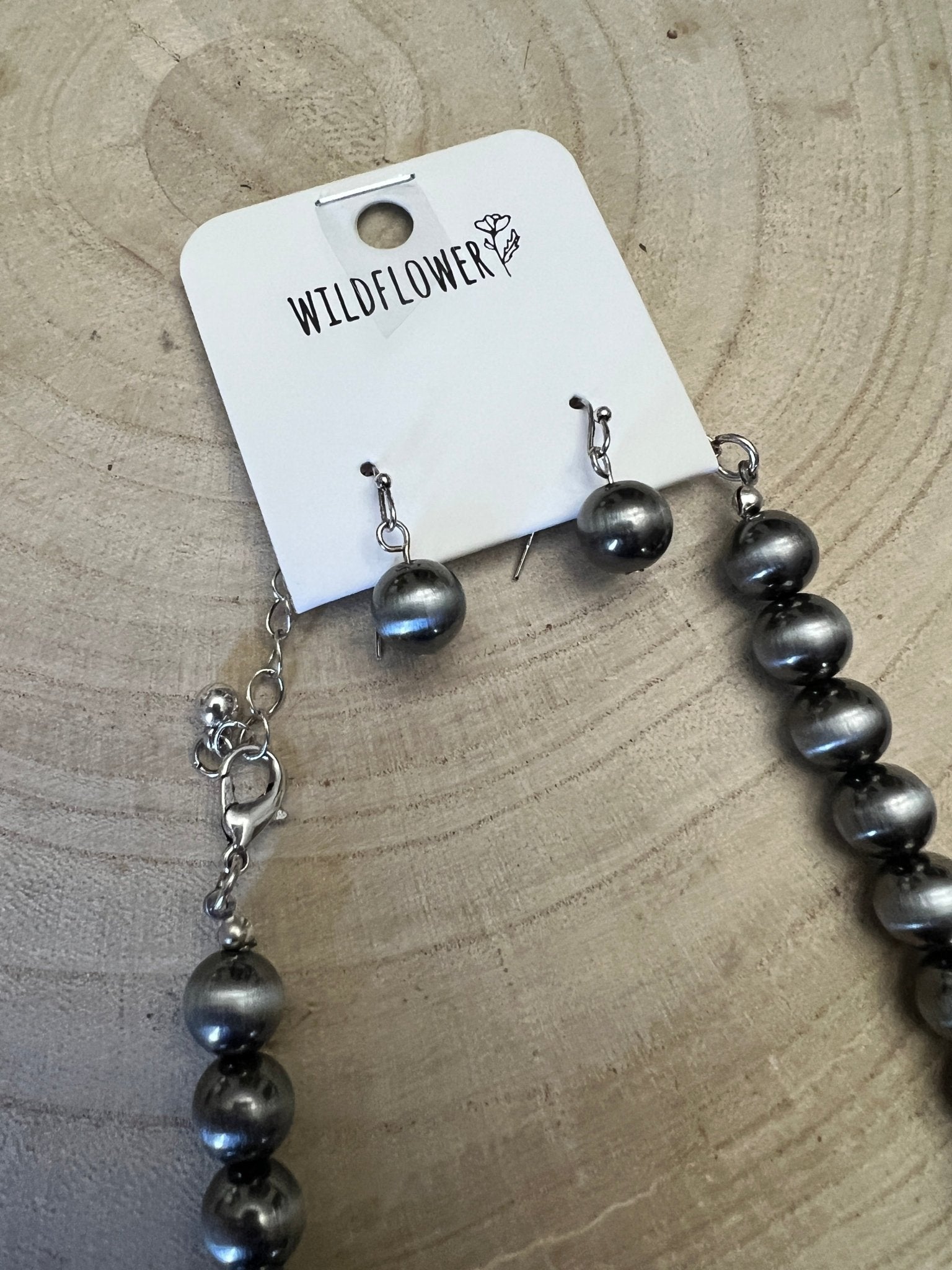 Vintage Western Desert Pearl & Saucer Bead Jewelry Set - Burnished Silver - Cowhide and Conchos