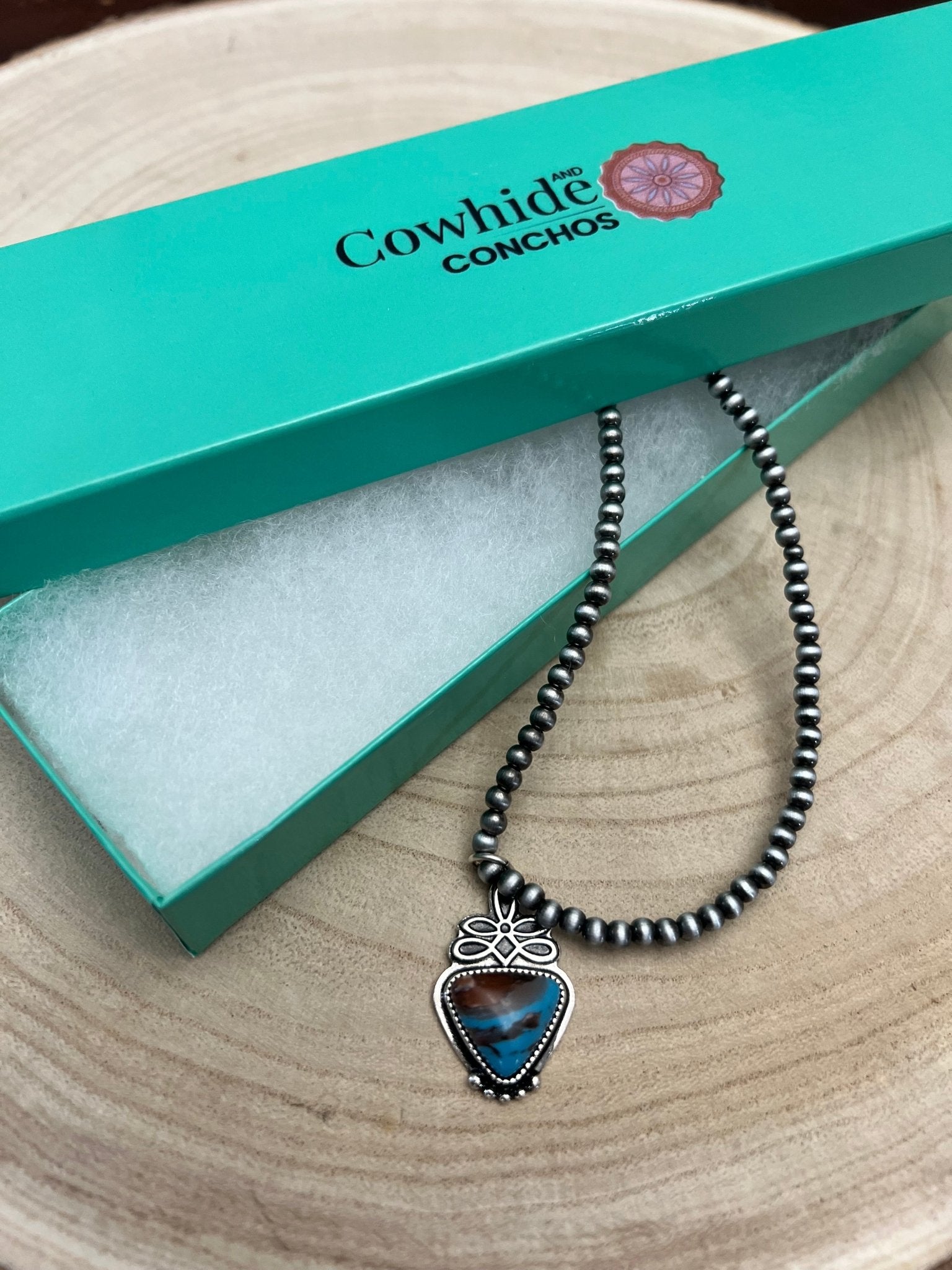Western Boot Stitch and Faux Turquoise Pendant and 4mm fashion Pearls Necklace - 18 Inch - Cowhide and Conchos