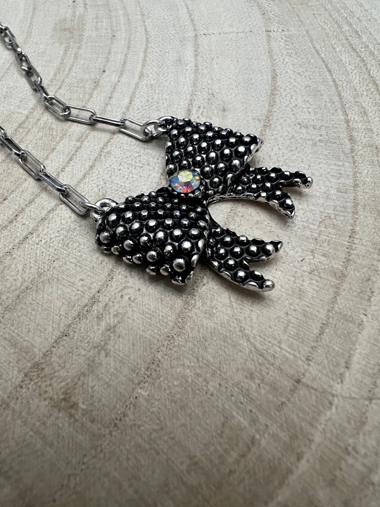 Western Bow Design & Rhinestone Ribbon Necklace - 18 Inch + 3 - Cowhide and Conchos