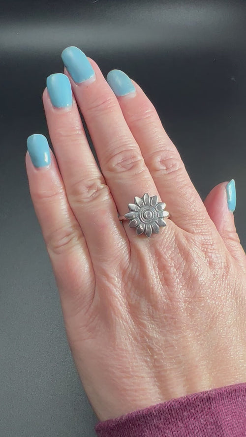 Western Wildflower Ring - Solid sterling silver western sunflower ring