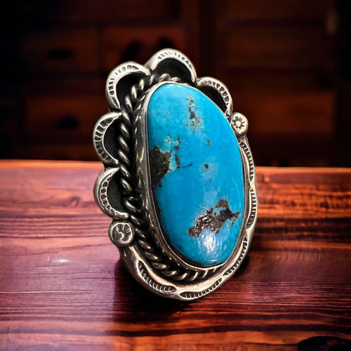 Gorgeous large blue turquoise cabochon ring on sterling - Size 7 - Cowhide and Conchos