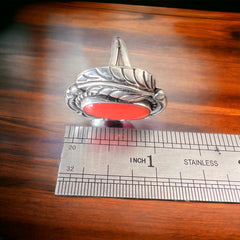 Coral ring - gorgeous large coral on sterling oval base with leaf - Size 6.5
