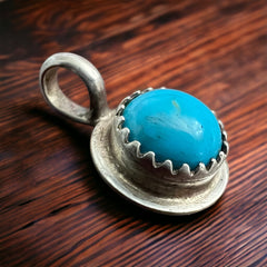 Turquoise pendant - Petite turquoise pendant on sterling silver - Signed D. Guerro