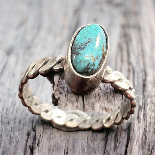 Turquoise ring - dainty - size 5