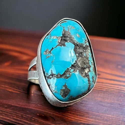 Large turquoise nugget and stamped bezel ring - Size 8