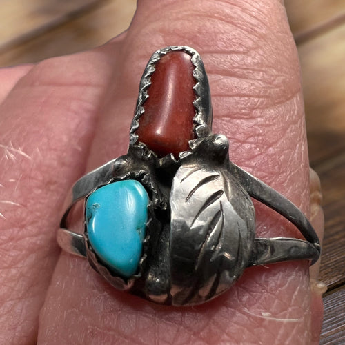 Turquoise and coral ring - Turquoise and coral sterling leaf - size 10.5