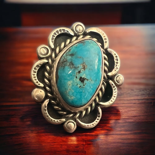 Turquoise ring - beautiful large cabochon on flower base - Size 7 - Cowhide and Conchos