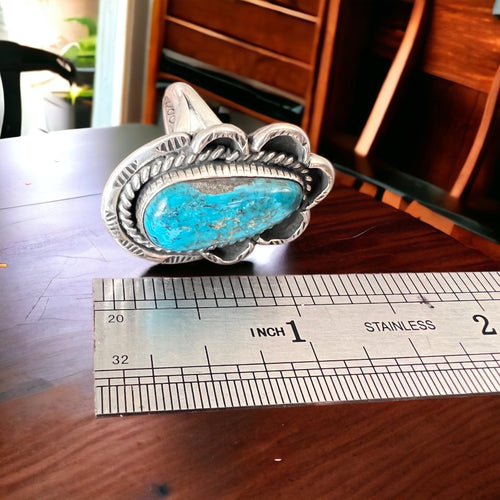 Turquoise ring - beautiful large cabochon on oval twist - Annie Chapo hallmark - Size 6.5 - Cowhide and Conchos