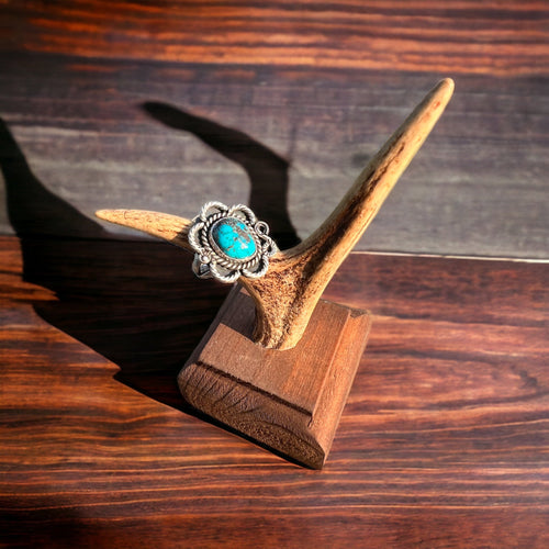 Turquoise ring - gorgeous cabochon on flower shaped sterling base - size 5 - Cowhide and Conchos