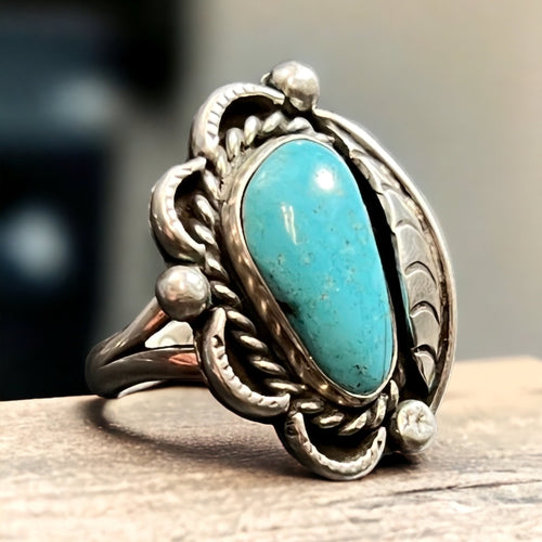 Turquoise ring - Turquoise on hand stamped sterling silver with leaf - Size 7 - Cowhide and Conchos